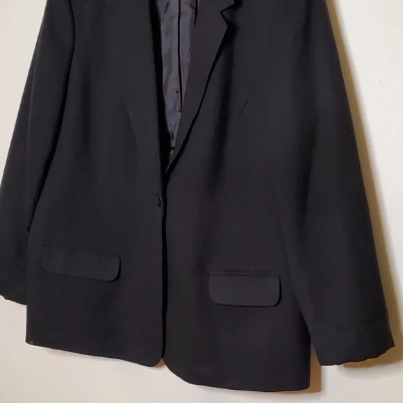 Black Boxy 80s Textured Vintage Blazer with Front Set In Pockets - Picture 7 of 11